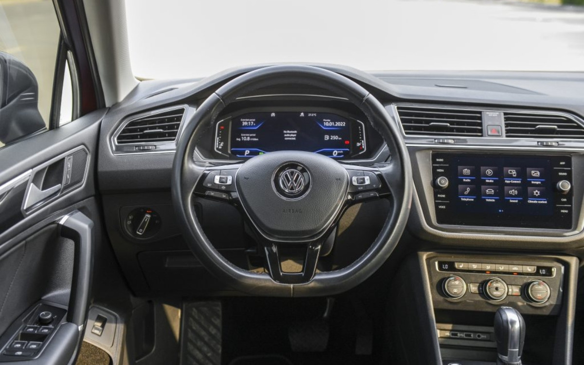 volkswagen-tiguan-2024-11-1727689931.jpg